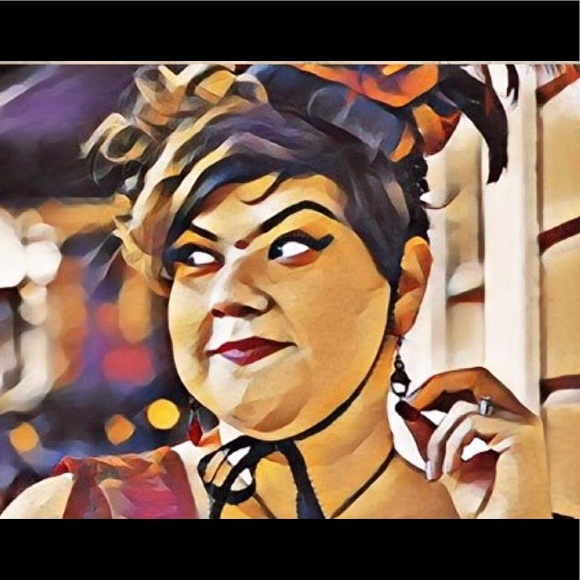 Meet your Posher, Vanessa - Picture 1 of 1